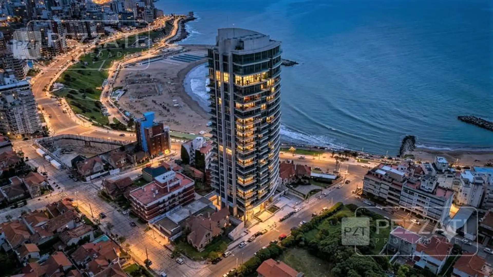 Depto 2 amb, 95m² con cochera y amenities — Playa Chica