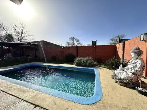 Casa 3 ambientes con 2 baños