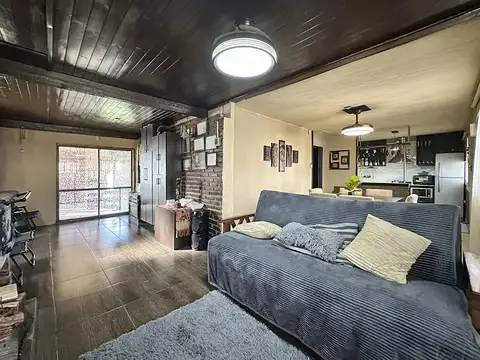 VENTA/PERMUTA: Casa de 1 Dormitorio con Quincho y Pileta. Cañada de Gómez.
