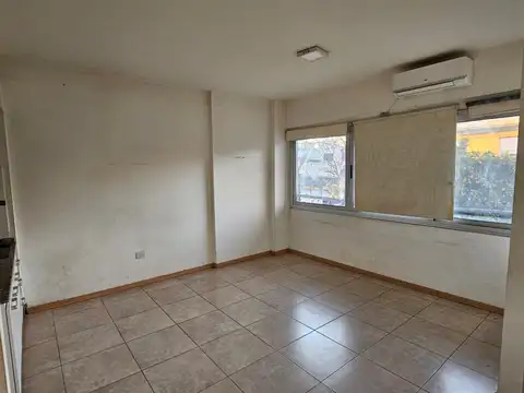 Avenida Francisco Beiró 4900, Piso 1