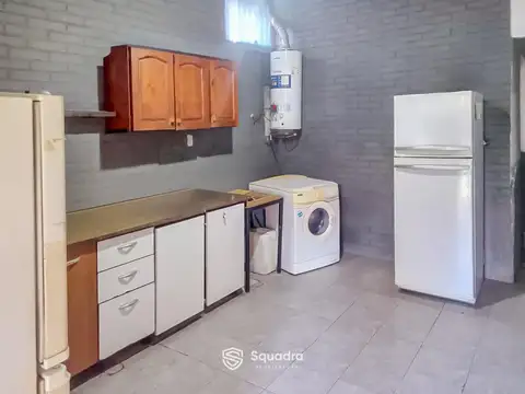 VENTA | PERMUTA - Casa de tres dormitorios con cochera y patio - Villa Elvira, Funes.