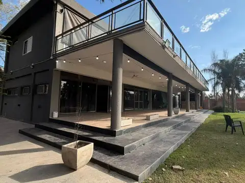 Casa 6 ambientes con 6 baños