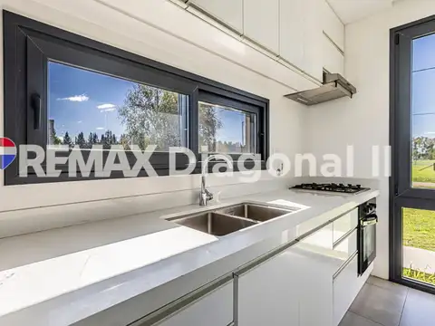 Casa en Venta en Campos De Roca, USD 220.000