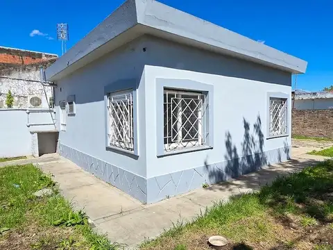 Depto Tipo Casa en Venta con 1 cocheras