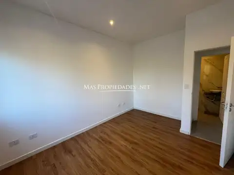 Departamento 2 amb en alquiler en Canning a metros de las Toscas
