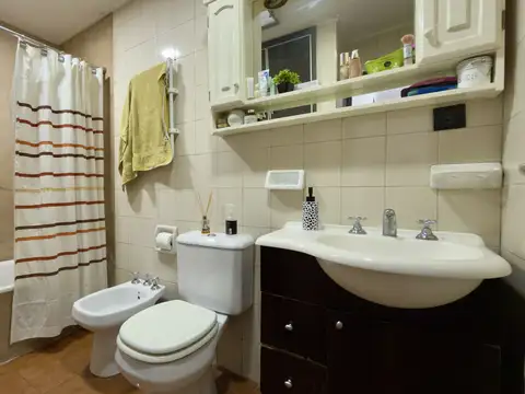 Casa en Venta en Plaza Islas Malvinas, USD 215.000