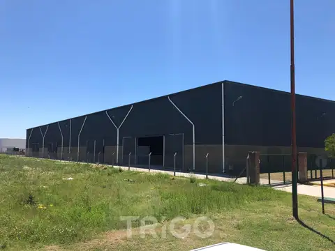 Lote de 5.200 m2 cercano a los ingresos del Polo industrial Ezeiza. Venta con escritura