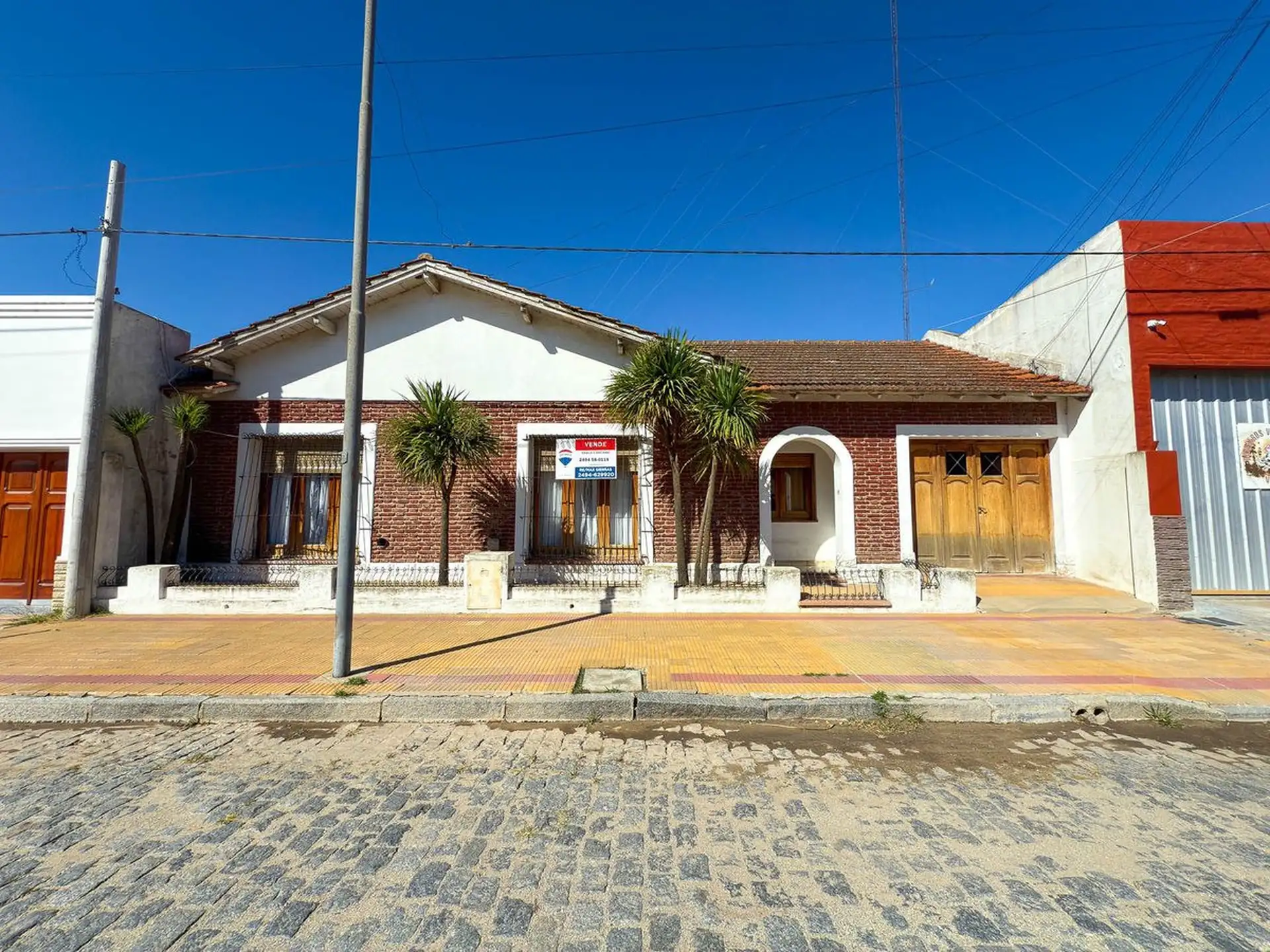 Chalet 3 amb, 180m² en María Ignacia Vela con garaje y quincho