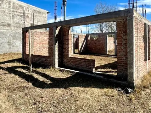 Se vende lote con casa en gral. alvear