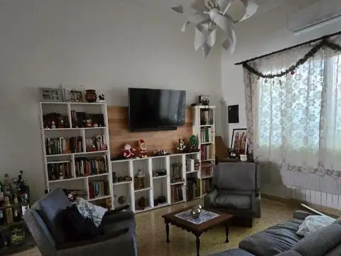 Casa en Venta en Quilmes, USD 280.000