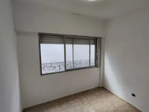 Depto Tipo Casa en Venta 27 años