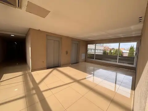 Oficina en Alquiler en Pilar, USD 900