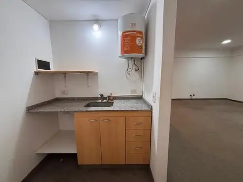 Oficina en Alquiler al Oeste