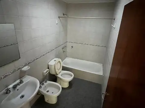 Venta de dúplex tres dormitorios,  La Plata