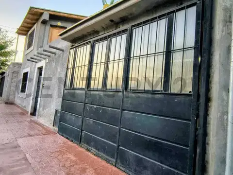 Los Tulipanes 400, Piso 0