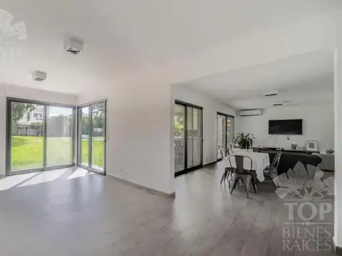 Casa en Venta al Oeste