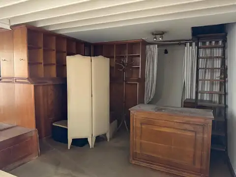 Excelente local en galeria centrica de San Isidro