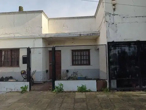 VENTA AMPLIA CASA EN LOMAS DEL MIRADOR