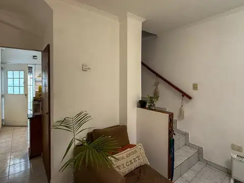 Depto Tipo Casa en Venta con 1 cocheras