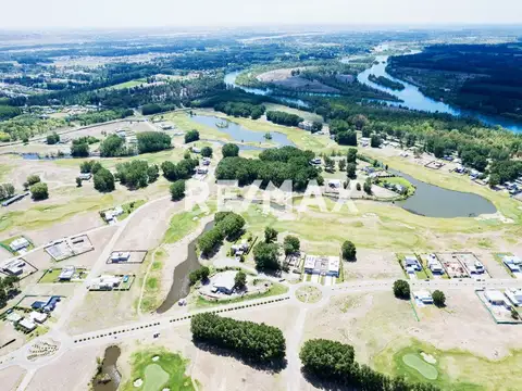 Avenida Plottier 1000