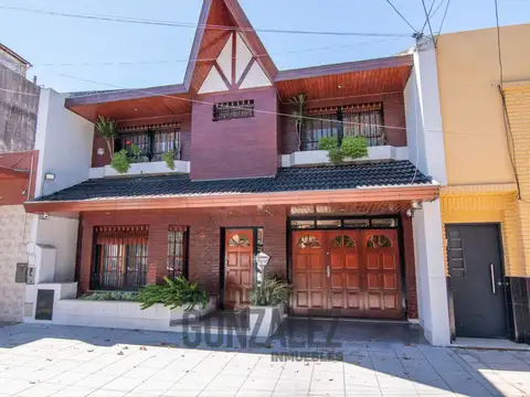 CASA DE 5 AMB CON 2 COCHERAS