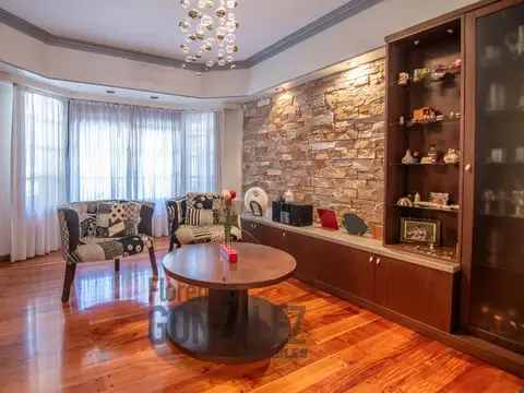 Casa en Venta en Liniers, USD 410.000