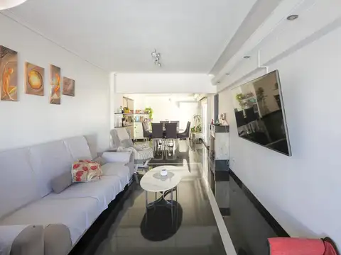 Departamento 5 ambientes con 2 baños