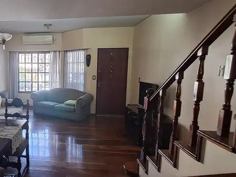 Depto Tipo Casa en Venta 34 años