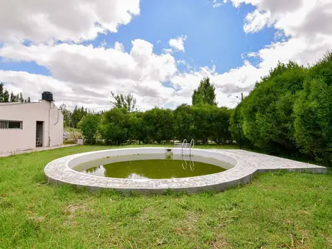 CASA EN VENTA EN EL RODEO DOS DORMITORIOS PILETA