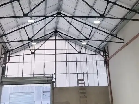 Galpon en Alquiler en Barracas, USD 8.500