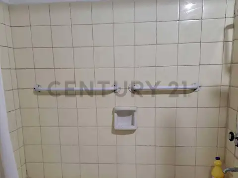 Calle 12 y 78 - Villa Elvira - La Plata | Amplio Departamento 3 Dormitorios - USD 30.000