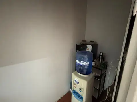 Casa 6 ambientes con 2 baños