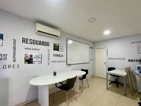 Oficina en Venta al Oeste
