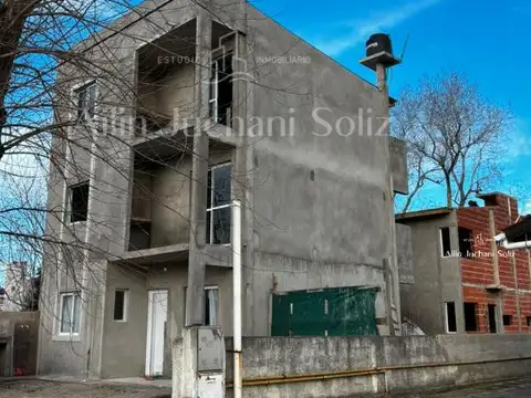CALLE 56 E/ 2 Y 3