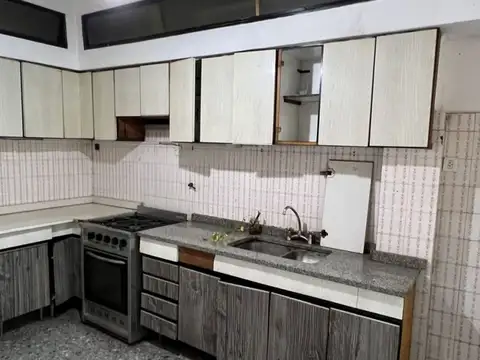 Depto Tipo Casa en Venta de 4 dormitorios