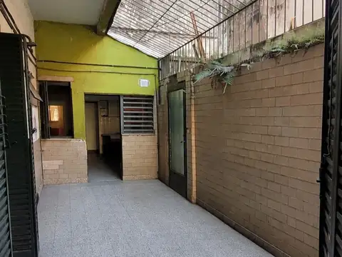 Depto Tipo Casa en Venta con 1 cocheras