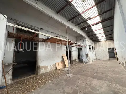 Galpon en Venta 41  mts Fondo