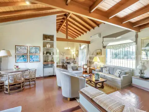 Casa en Venta de 4 dormitorios
