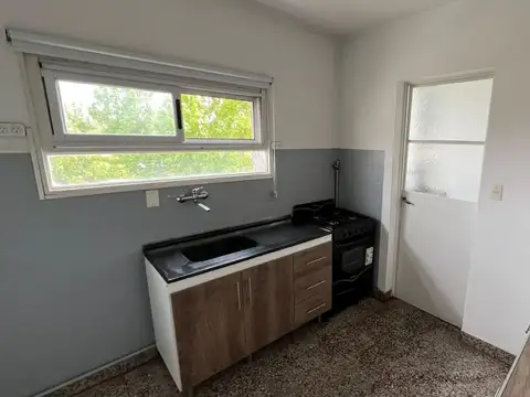 Departamento en Alquiler con 1 cocheras