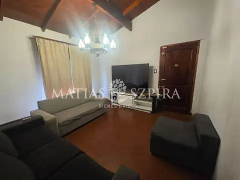 Casa en Venta con 1 cochera