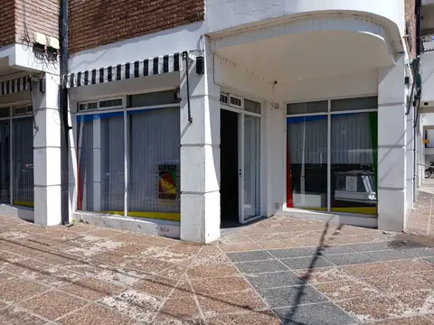 Local en Alquiler en Santa Fe, USD 1.700