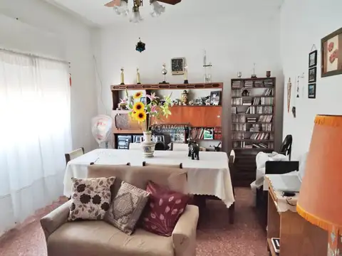 CASA EN VENTA 3 AMBIENTES EN SAN ANTONIO DE PADUA, MERLO.