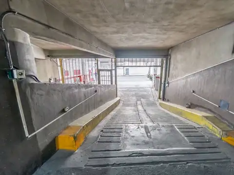 COCHERA EN VENTA EN BARRIO NORTE