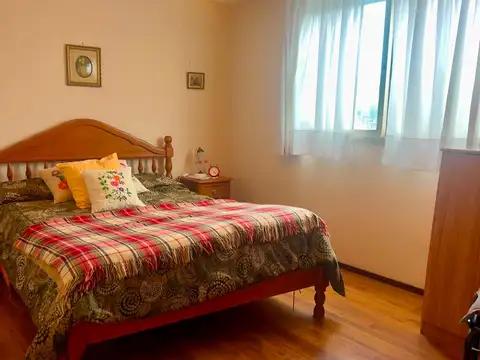 Departamento en Alquiler en Floresta, $ 800.000