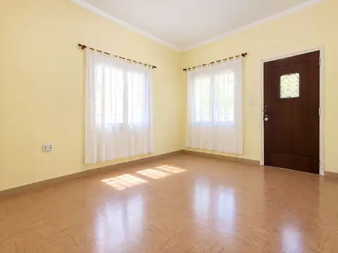 CASA EN SANTO TOMÉ - EXCELENTE UBICACIÓN!