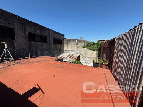 Casa 7 ambientes con 3 baños