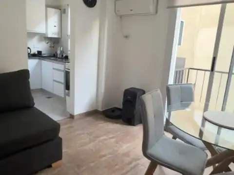 En Venta Depto de 2 amb Reciclado a Nvo con Patio y Balcon en Villa del Parque