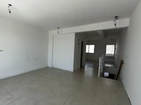 Depto Tipo Casa en Venta de 5 ambientes