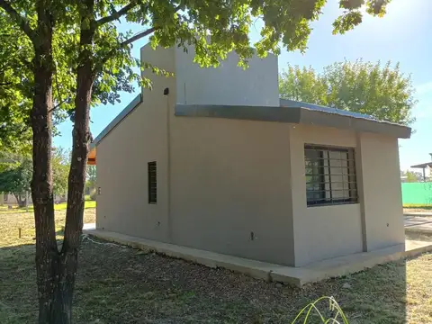 VENTA CASA EN LUJAN A ESTRENAR B° LAS GLICINAS