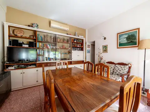 Pasaje Urquiza 88  al 600